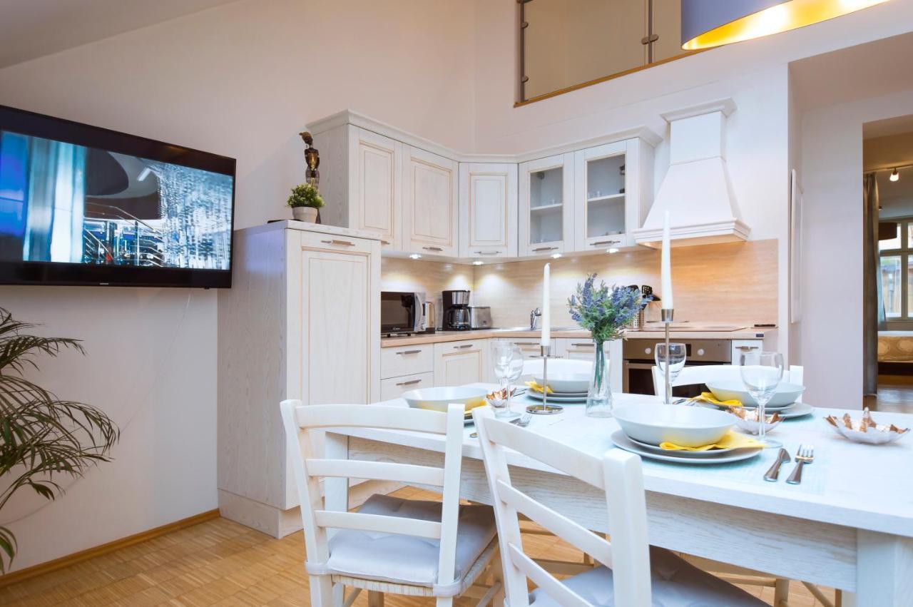Modern Apartment Charvatova Prague Ngoại thất bức ảnh