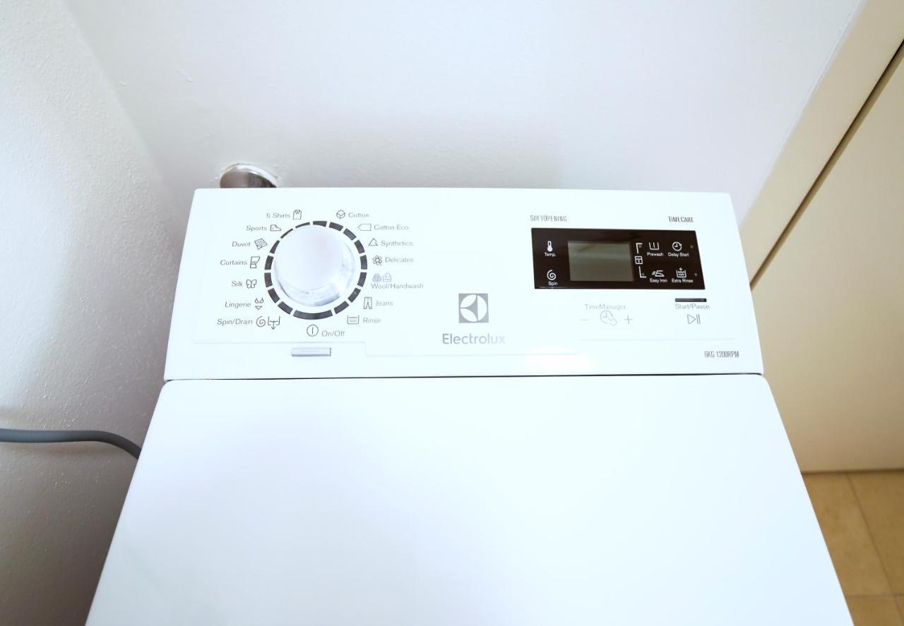 Modern Apartment Charvatova Prague Ngoại thất bức ảnh