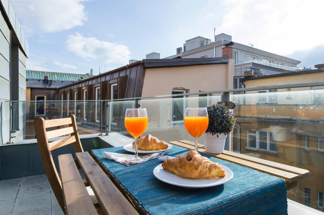Modern Apartment Charvatova Prague Ngoại thất bức ảnh
