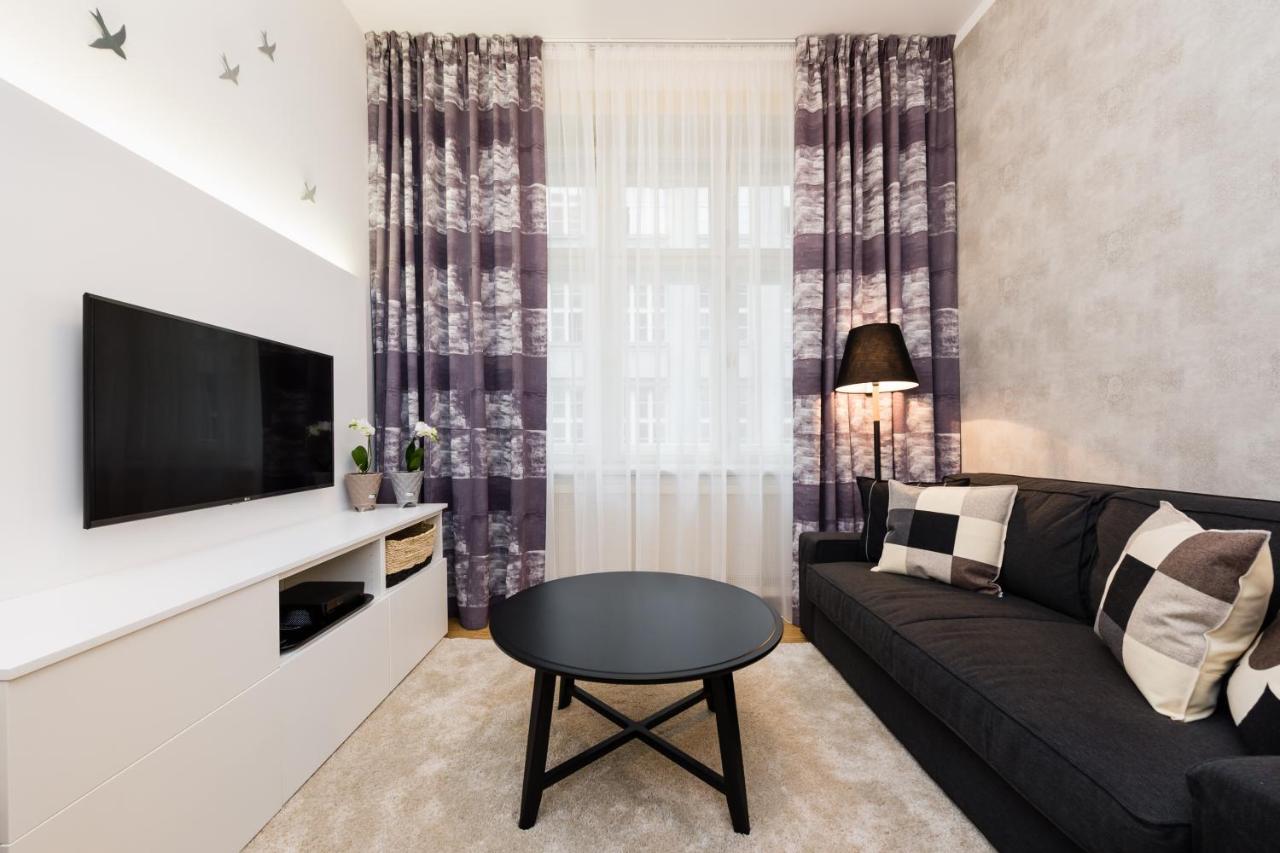 Modern Apartment Charvatova Prague Ngoại thất bức ảnh