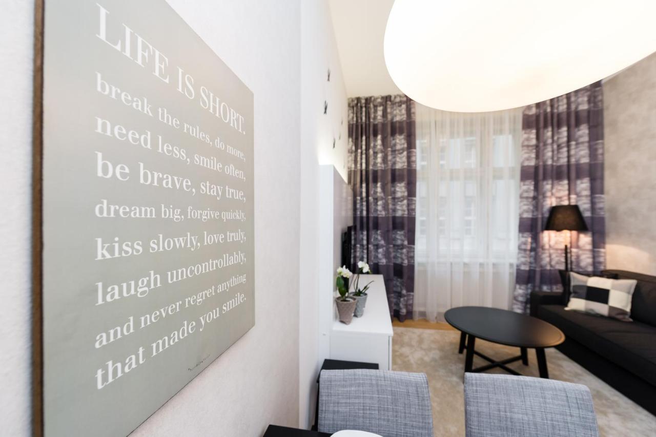 Modern Apartment Charvatova Prague Ngoại thất bức ảnh