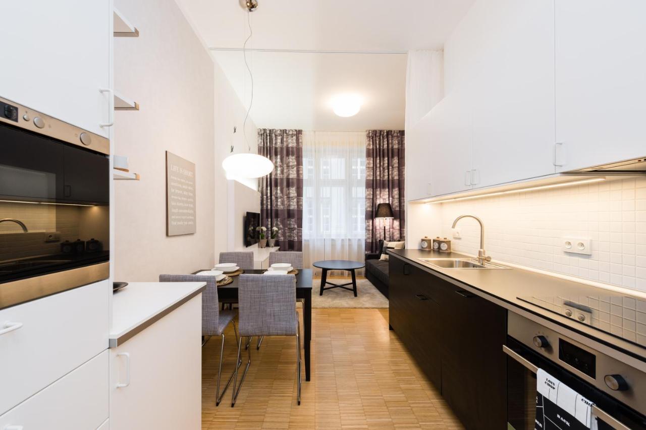 Modern Apartment Charvatova Prague Ngoại thất bức ảnh